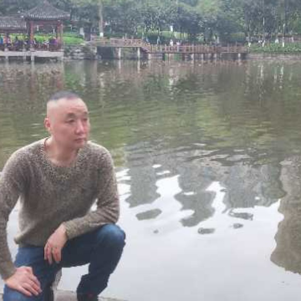 书包方笨笨的照片