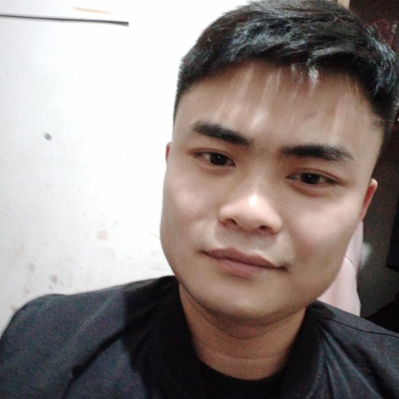 听歌流泪的照片