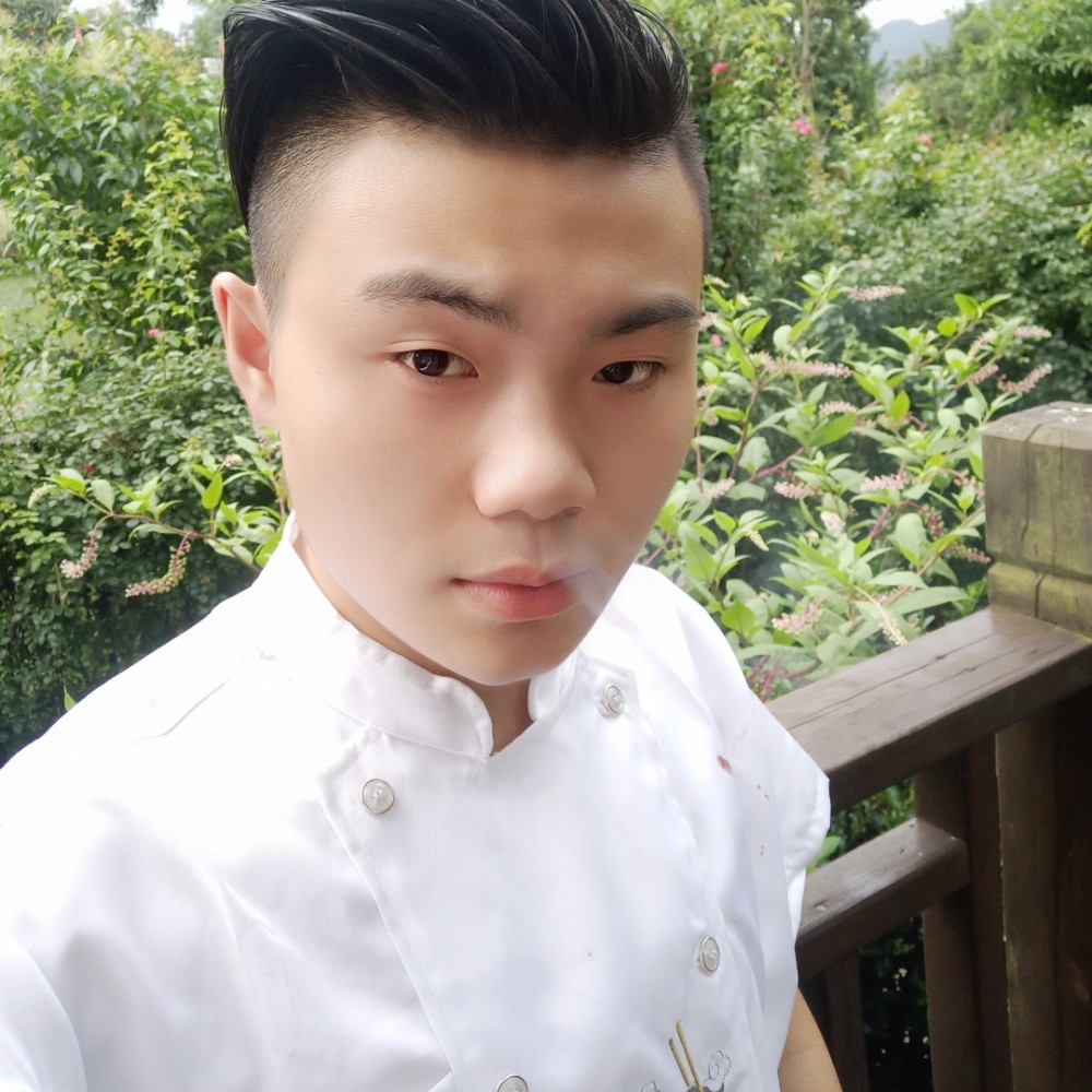 清歌一曲叹红尘的照片