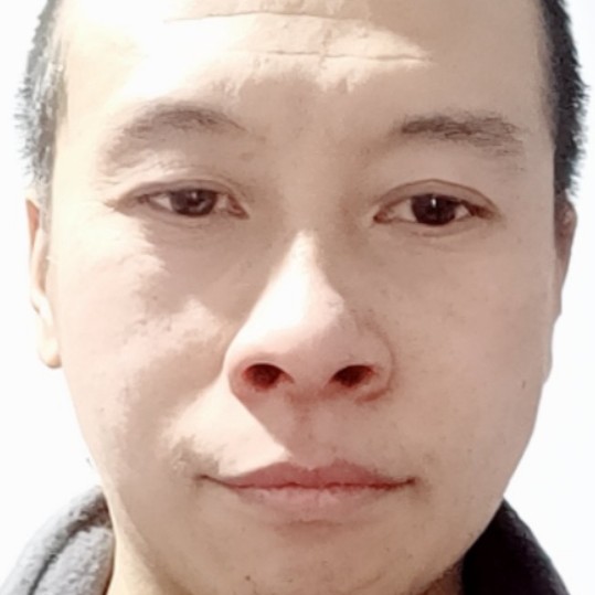 化羽凝眸贪玩的照片
