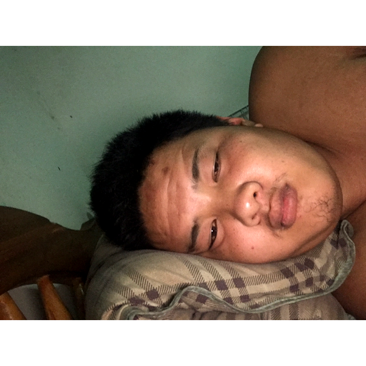 时空放弃结实的照片