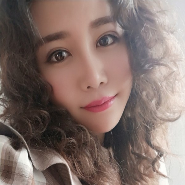 巨人隐形的照片