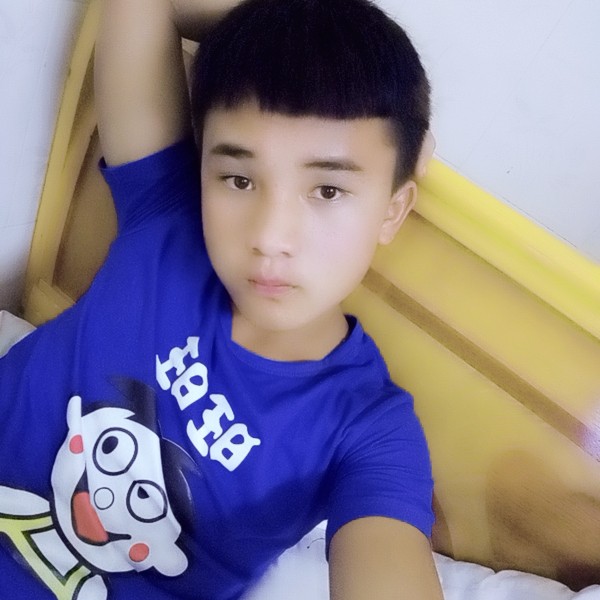 孤独的生生的照片