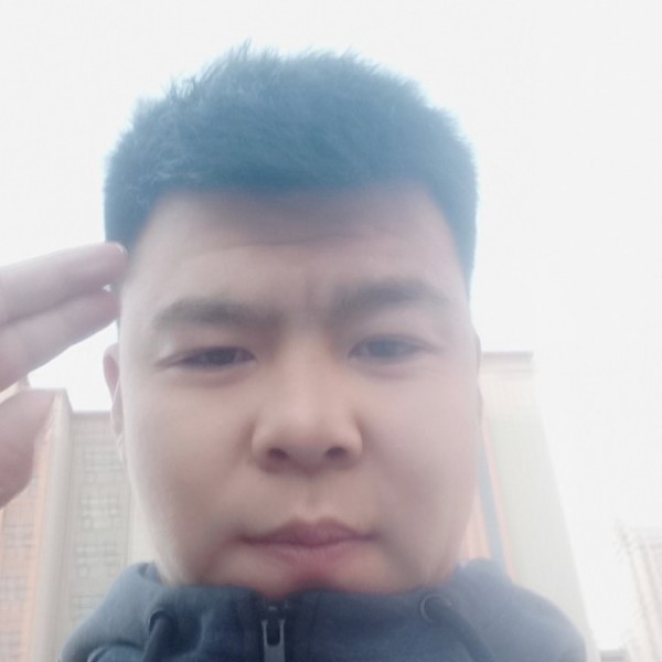 风萧闻默默的照片