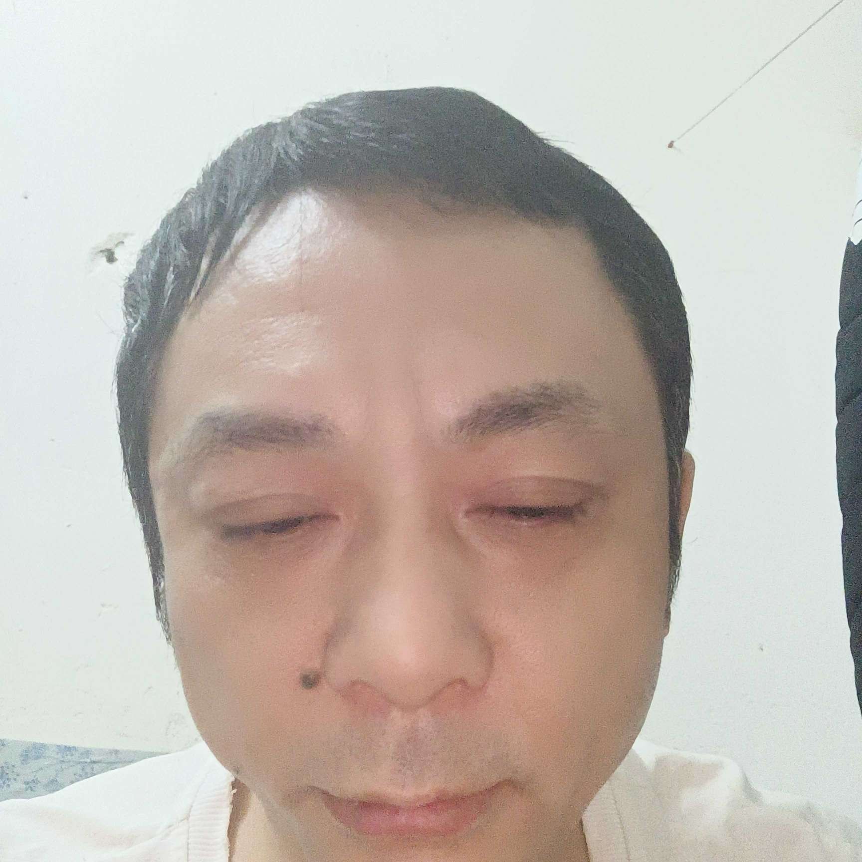 紧张凝眸半夏的照片