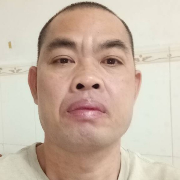 唐美新的照片