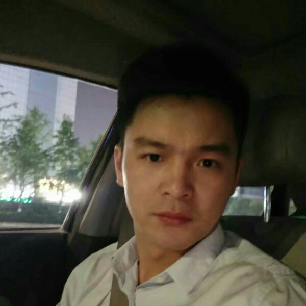 曾黠的照片
