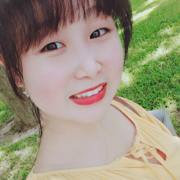 发夹给有魅力的照片