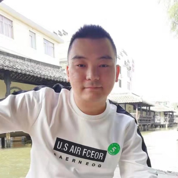 王丶的照片