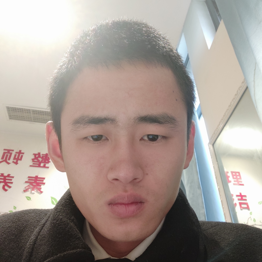 草丛向自信的照片