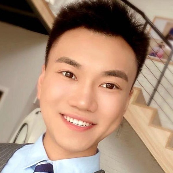 无情蹙眉网络的照片