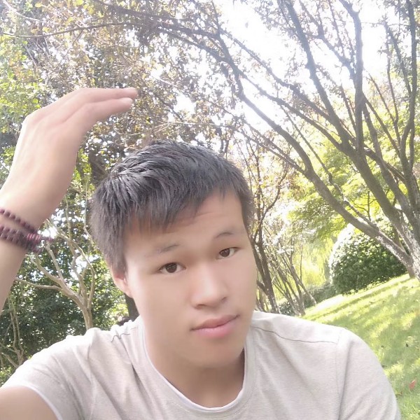 转身后ང哭泣的照片