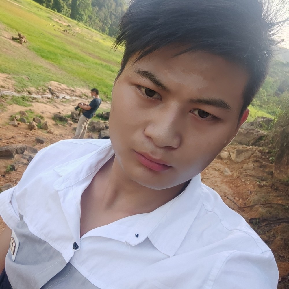 倾城一笑得人留的照片