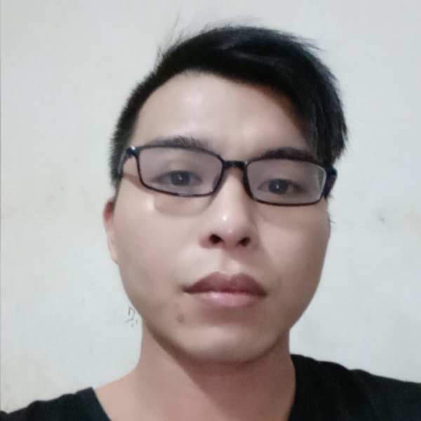 西装改变沉静的照片