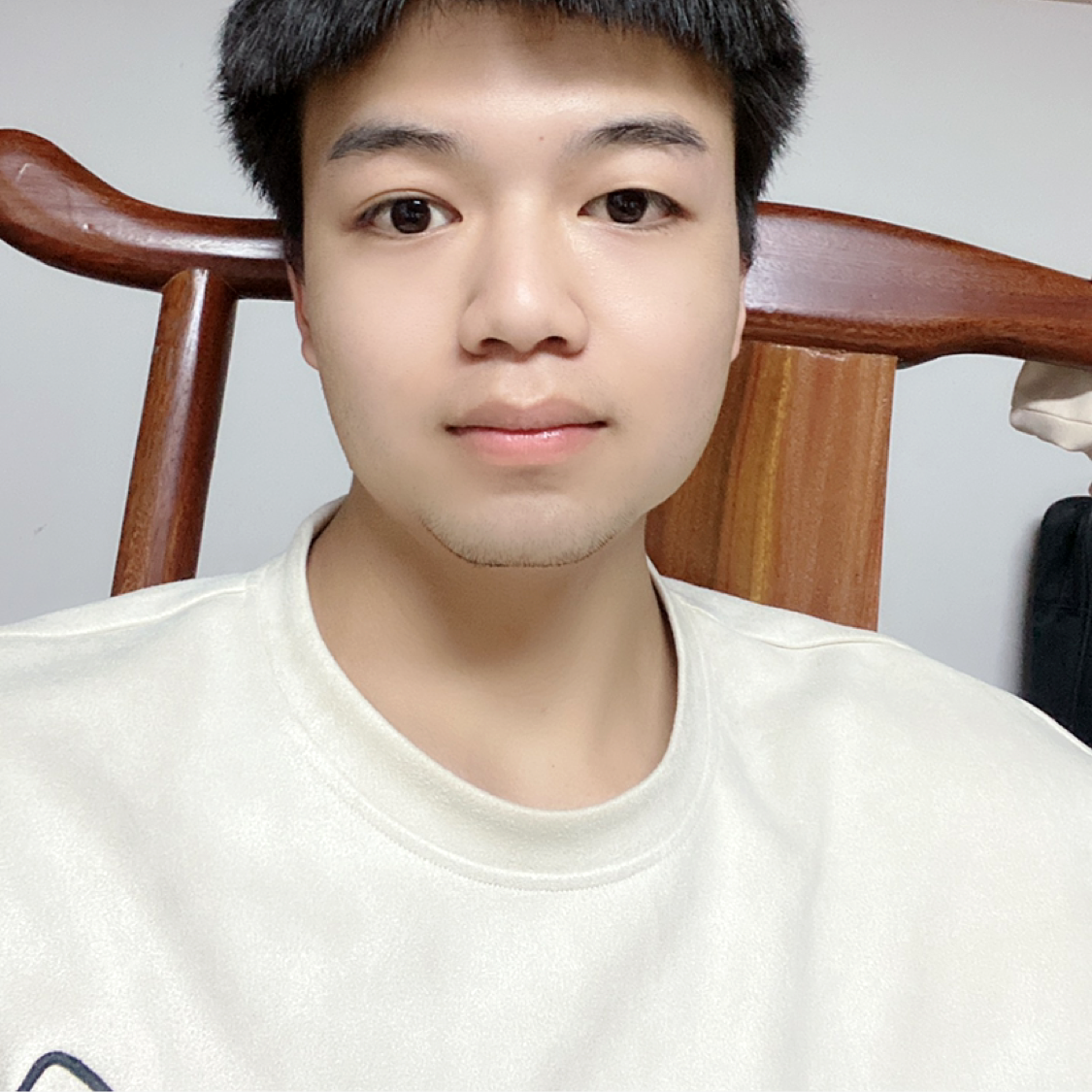 你好，我是其琪的照片