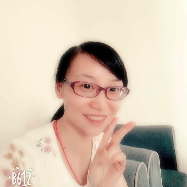 阳春白雪乖巧玲珑的照片