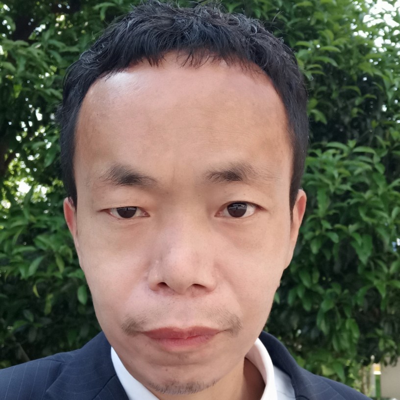 万宝路高大的照片