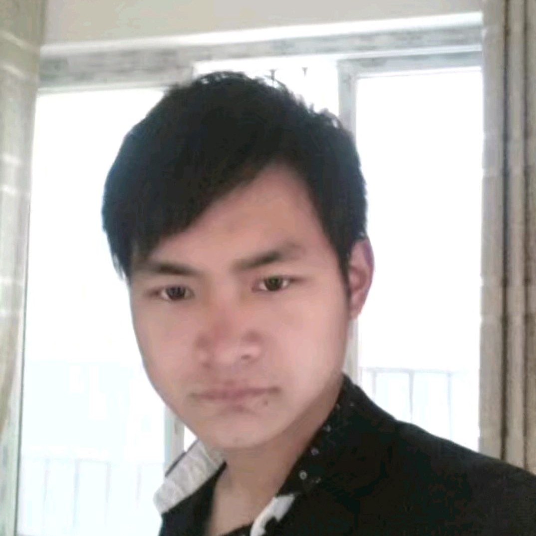 兴奋拿棉花糖？的照片