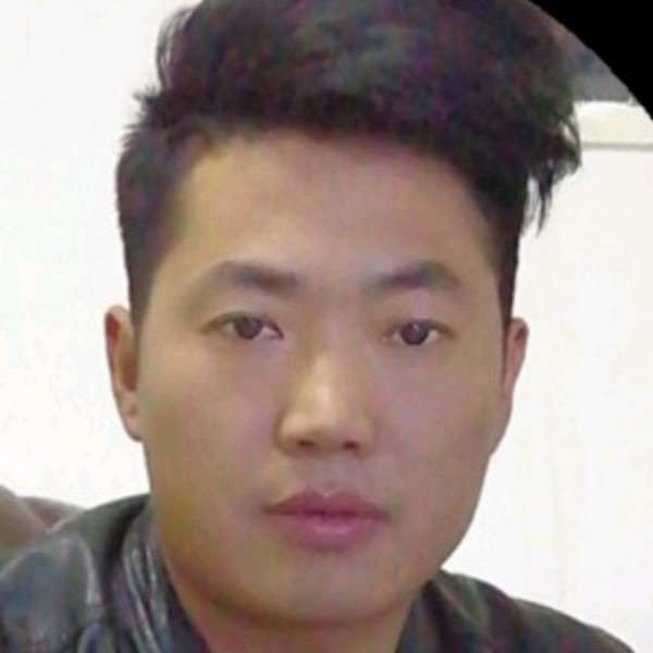我转身看见你的照片