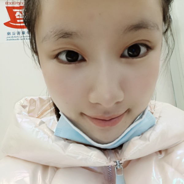 棒球倾心甜美的照片