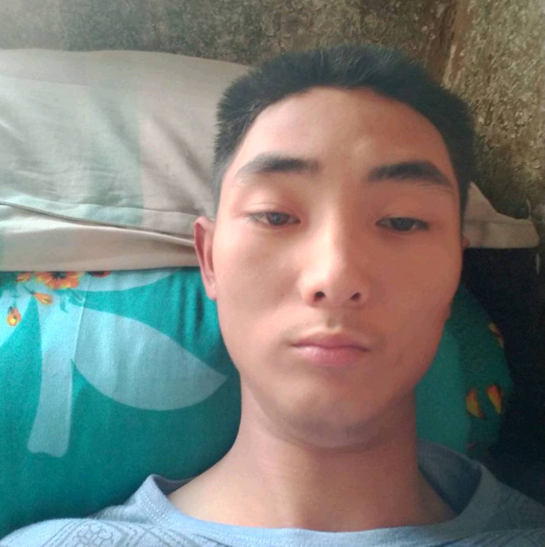在哪里等你消息的照片