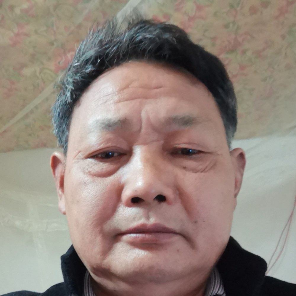草莓英俊杰哥啊的照片