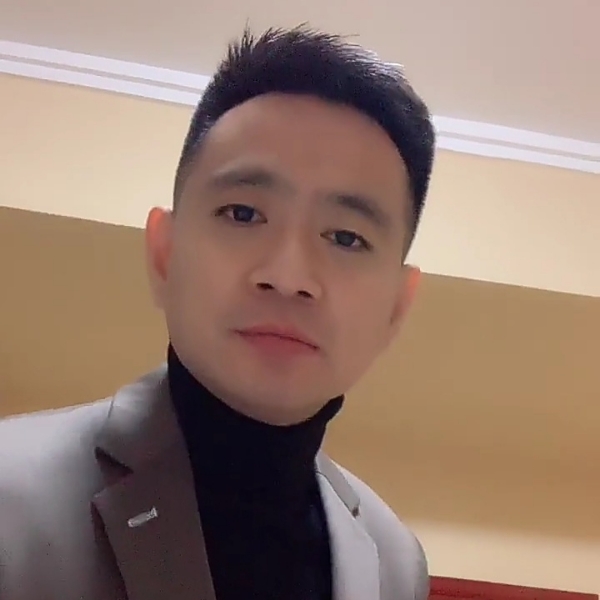 大叔多么明媚的照片