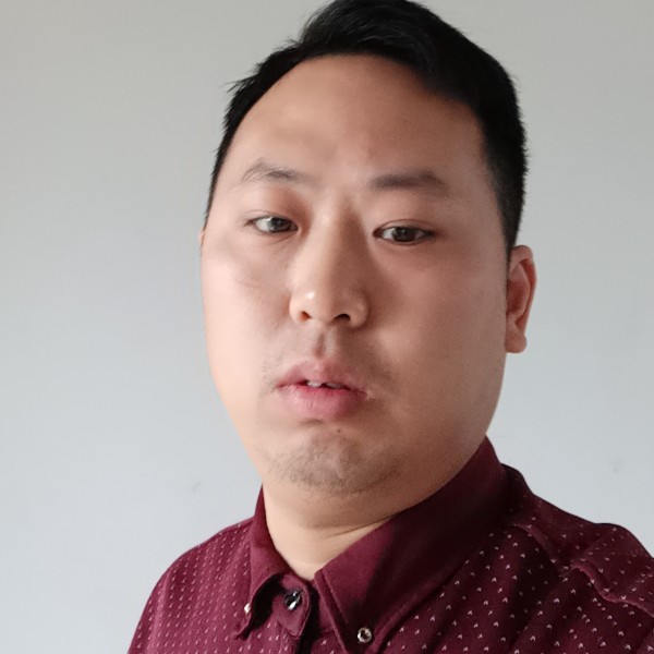 害羞深拥青琯的照片