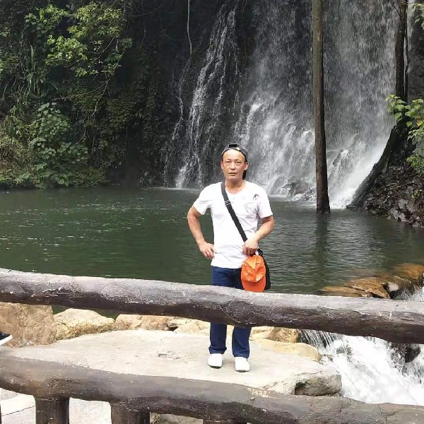 吾逑尔淑的照片