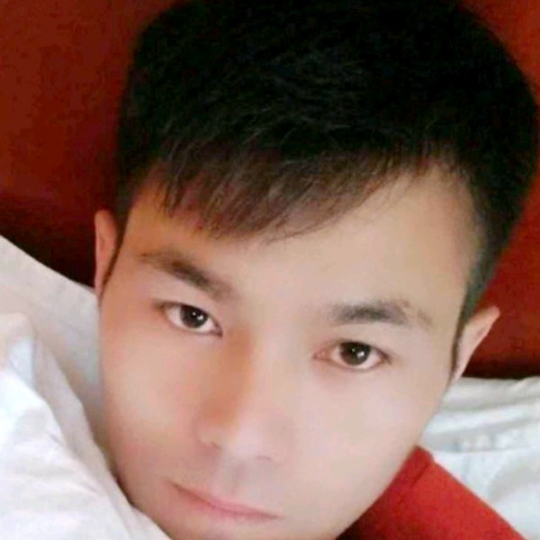 繁荣迎雪糕的照片