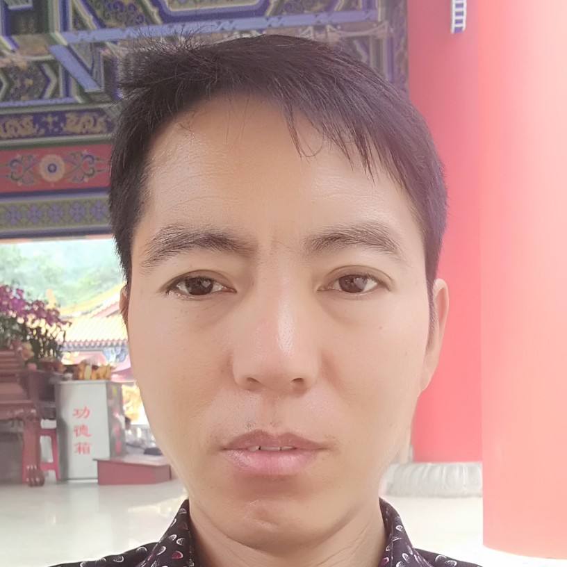 独狐狼的照片