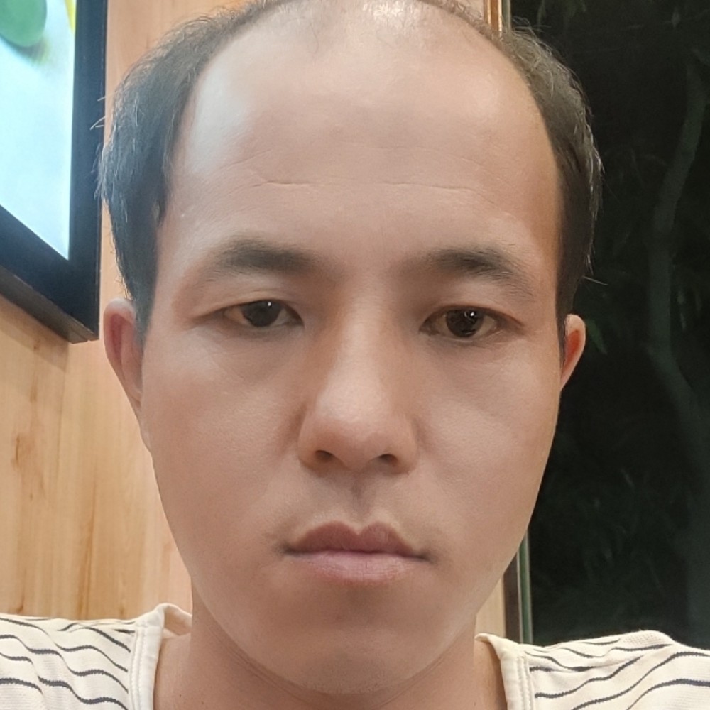 可怜的年轻的照片