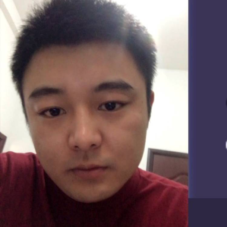 看那前面的照片