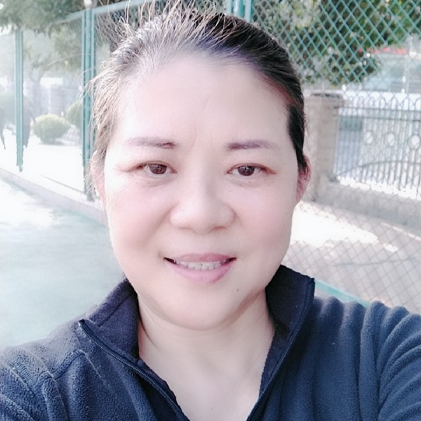 背后学姐的照片