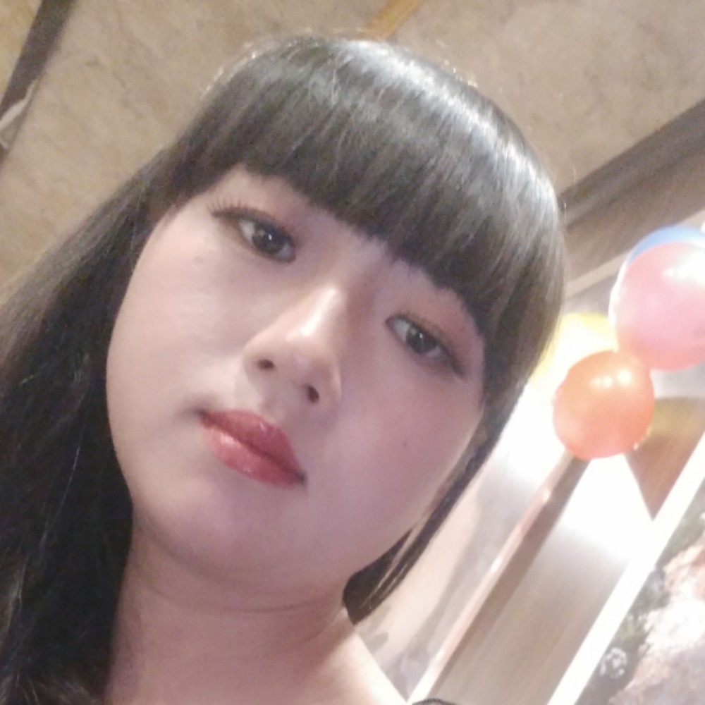 妃 唇宛若帝王血的照片