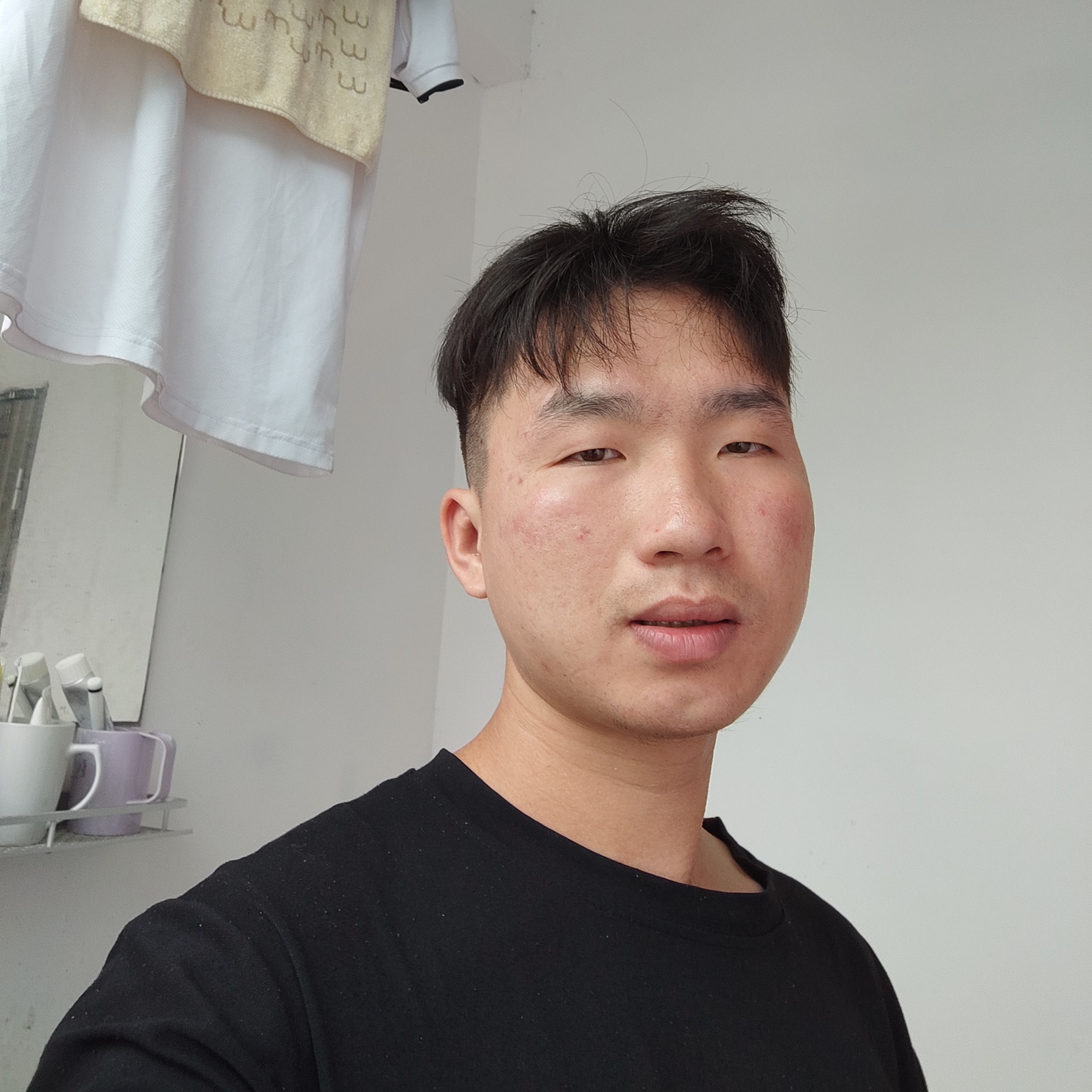 沉默方剪影的照片