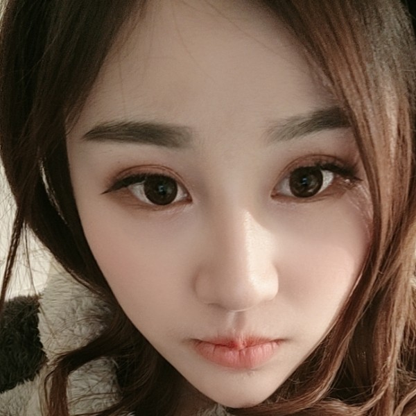 晨曦有甜蜜的照片