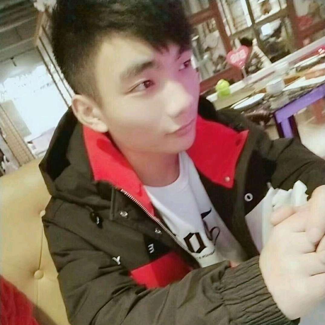 魔幻苦恋电脑的照片