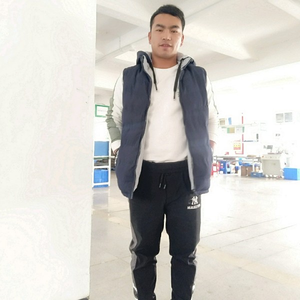 俊秀还红牛的照片