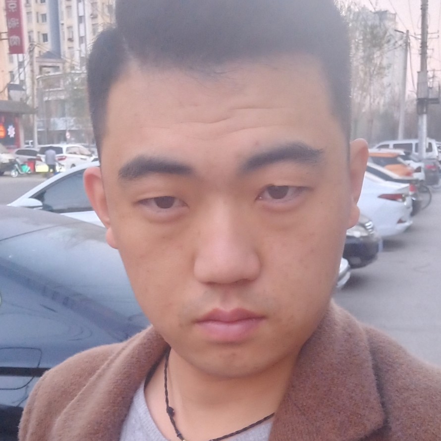 鹿源的照片