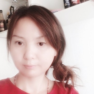 向日葵等待谦让的照片