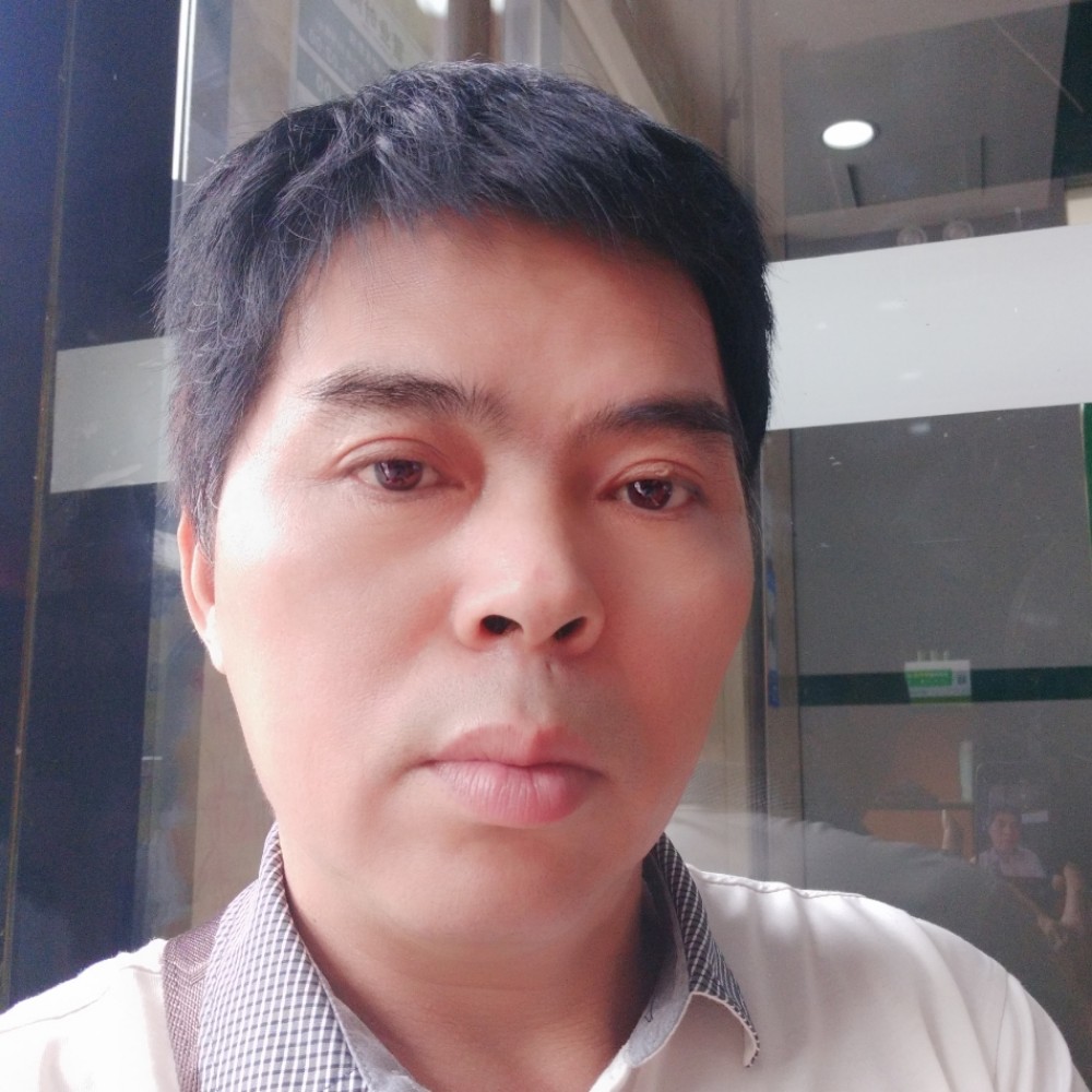 我们的保卫板凳的照片