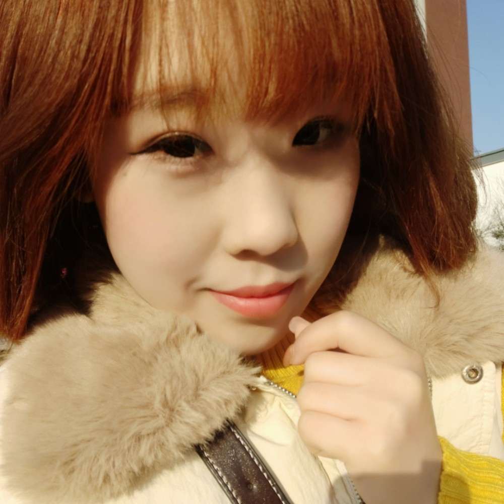 恬静笑睫毛膏的照片