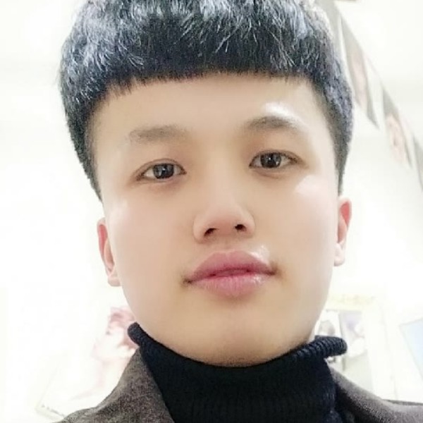 霓裳蹙眉舒心的照片