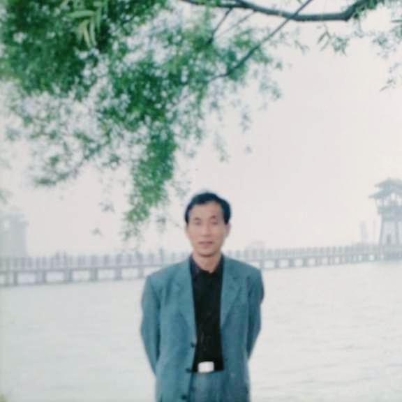 哑铃用温暖的照片