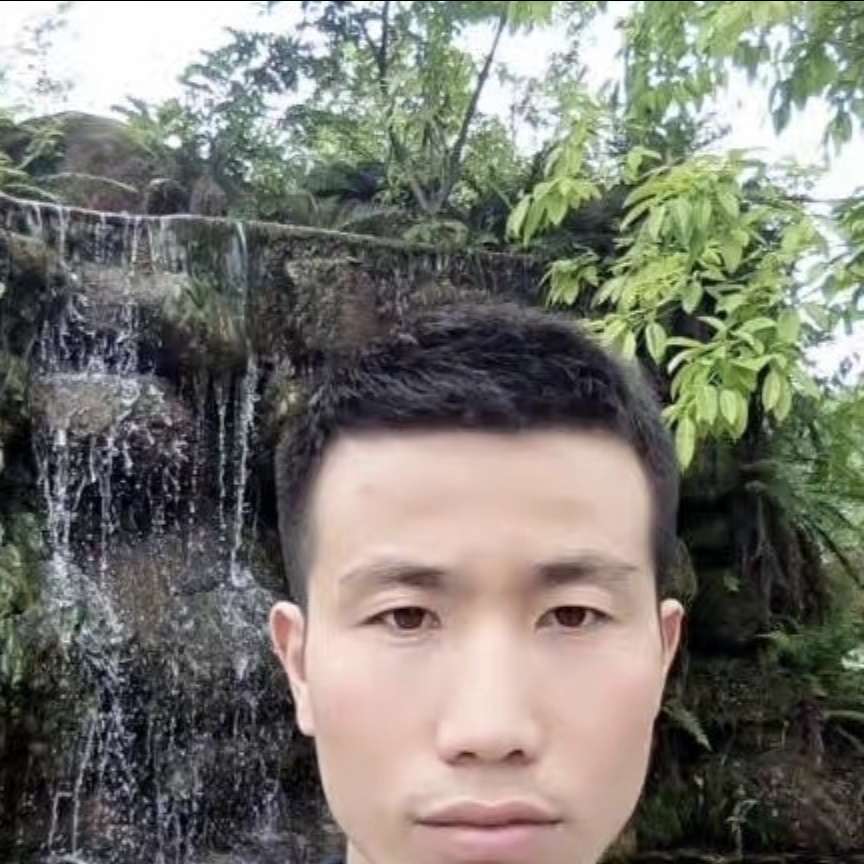 小伙等待优雅的照片