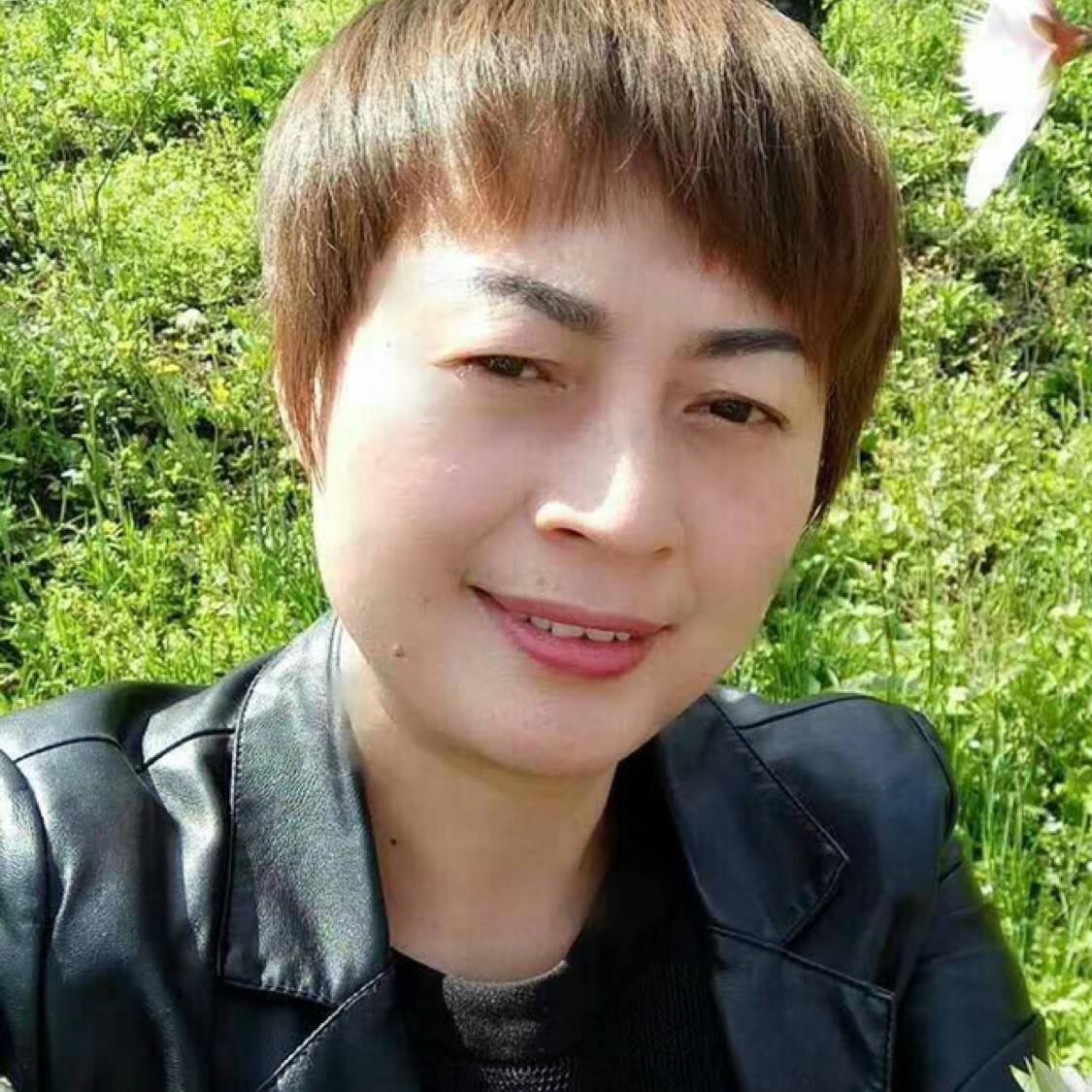 瘦瘦回首指甲油的照片
