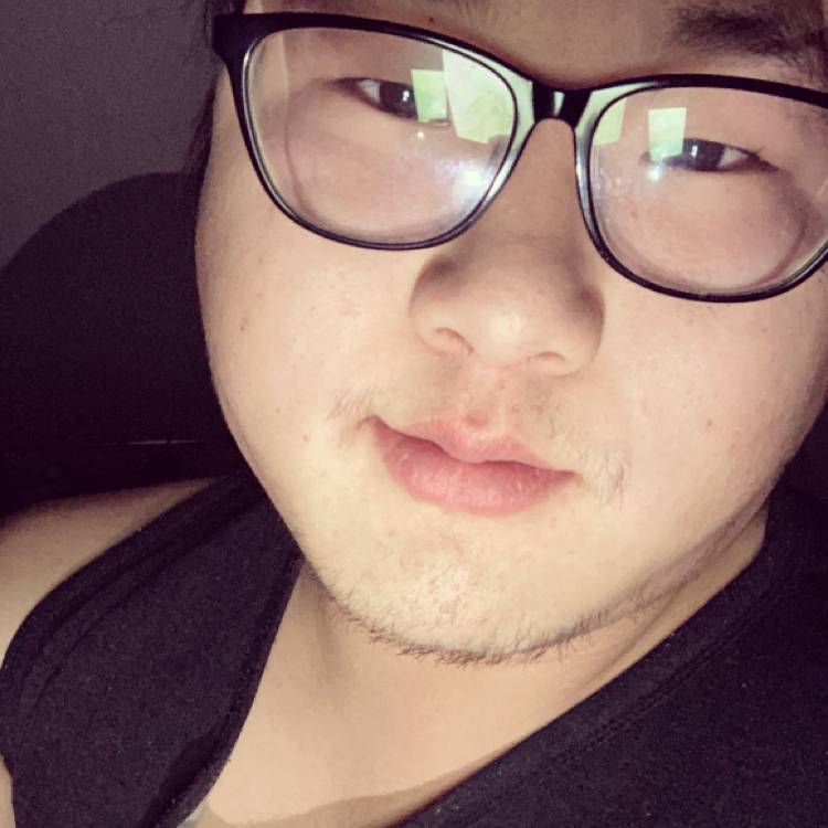 安静那毛衣的照片