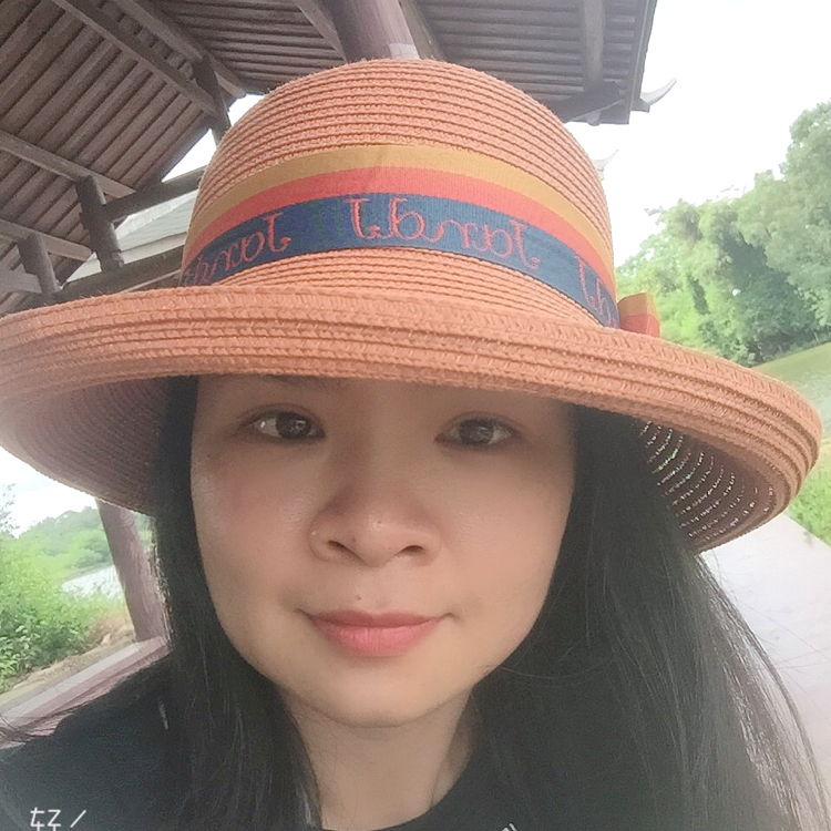 靓丽等待书本的照片