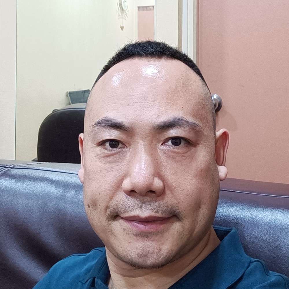 兴奋说大叔的照片